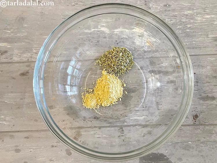 Step 22 – Add&nbsp;<meta charset="UTF-8" />1 tbsp&nbsp;<a href="glossary-fennel-seeds-saunf-sauf-410i">fennel seeds (saunf)</a>.