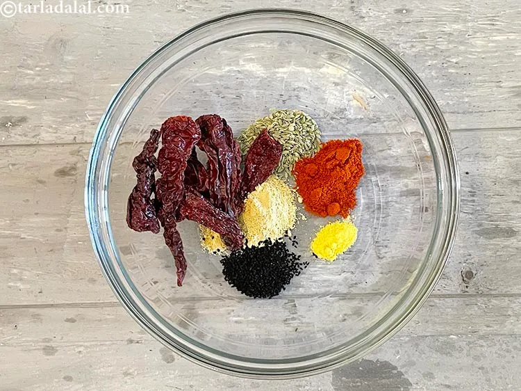 Step 26 – Add&nbsp;<meta charset="UTF-8" />1 tbsp&nbsp;<a href="glossary-chilli-powder-red-chilli-powder-339i">chilli powder</a>.