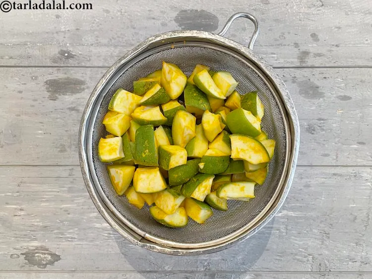 Step 14 – This is how the mangoes look like after being in the sun for 6 hours.