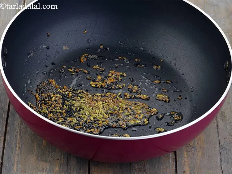 Step 7 – Saut&eacute; on a medium flame for 30 seconds.