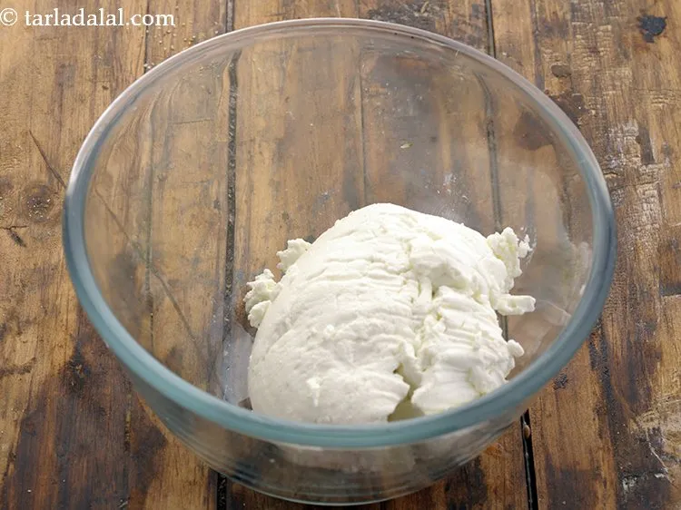 Step 15 – To make&nbsp;<strong>achari dip recipe | healthy achar dip | Indian achari dip |</strong>&nbsp;take the curd …