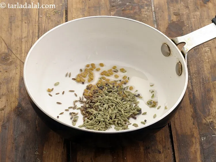 Step 6 – Add fennel seeds.
