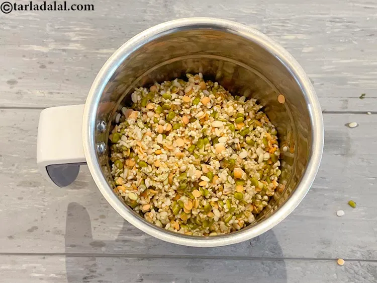 Step 11 – Transfer the drained mixture to a blender.