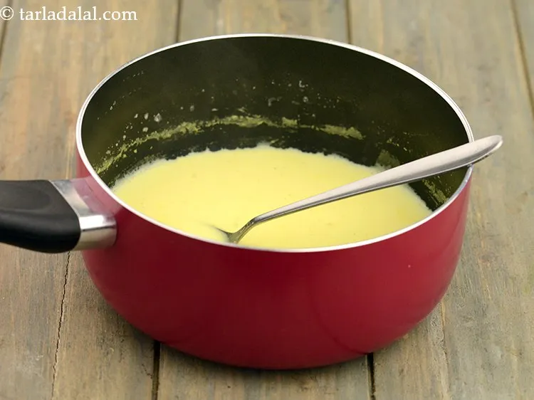 Step 7 – Mix well and cook on a medium flame for 2 minutes, while stirring continuously.&nbsp;