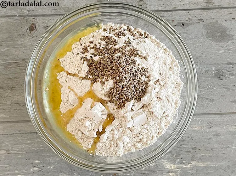 Step 6 – <meta charset="UTF-8" /> Add&nbsp;3 &nbsp;teaspoons&nbsp;<a href="glossary-oil-671i">oil</a>.