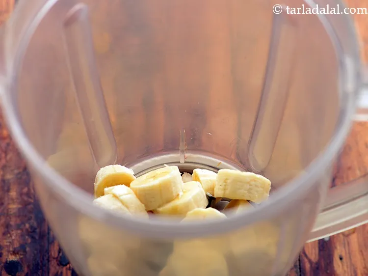 Step 3 – Add roughly choppped bananas.&nbsp;