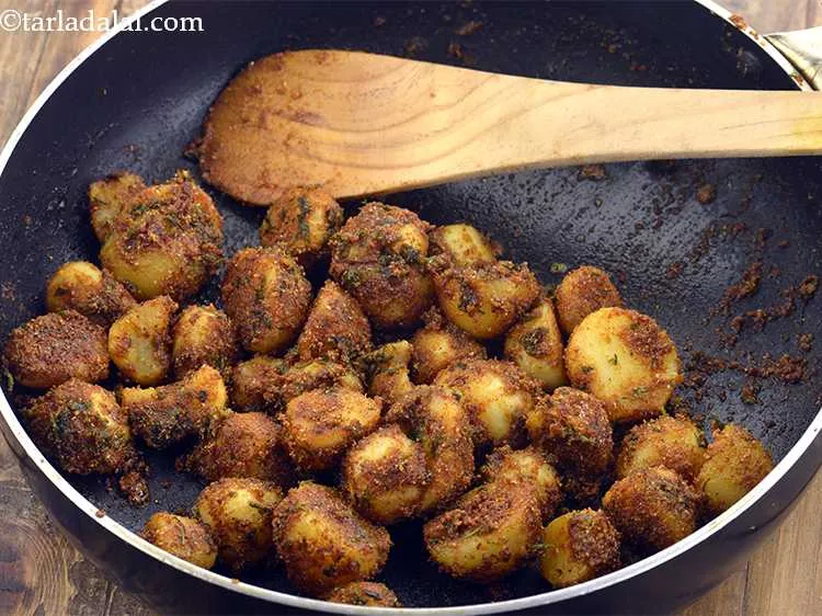 Step 20 – Cook on a medium flame for 3 to 4 minutes, while stirring occasionally, till they …