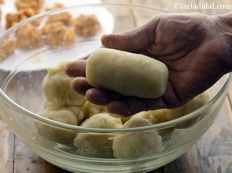 Step 20 – Shape into a cylindrical roll.