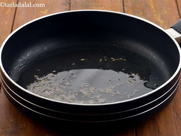 Step 2 – For the aloo gobi stuffing of&nbsp;<strong>aloo gobi ke parathe recipe | aloo cauliflower paratha | …