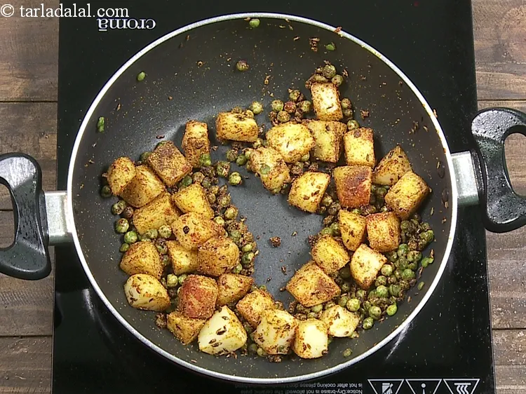 Step 16 – Mix well and cook on a medium flame for 1 minute, while stirring occasionally.