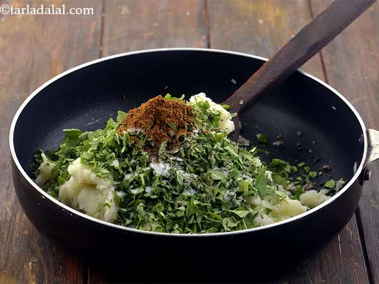 Step 11 – Also add the garam masala for a smoky flavor.