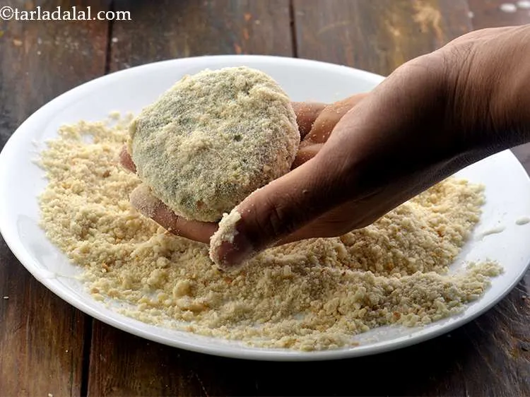 Step 25 – Then place the&nbsp;<strong>aloo methi tikki recipe | Indian aloo methi cutlet | potato fenugreek tikki …