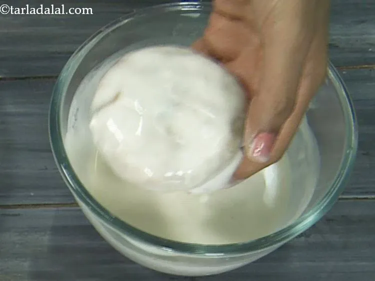 Step 11 – Dip each tikki in the maida- water mixture.