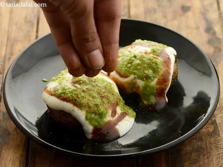 Step 22 – Sprinkle &frac14; tsp of cumin seeds powder.