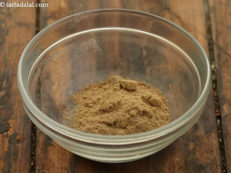 Step 9 – To make a masala powder to sprinkle over&nbsp;<strong>aloo tuk | Sindhi aloo tuk |&nbsp;traditional&nbsp;Sindhi aloo …