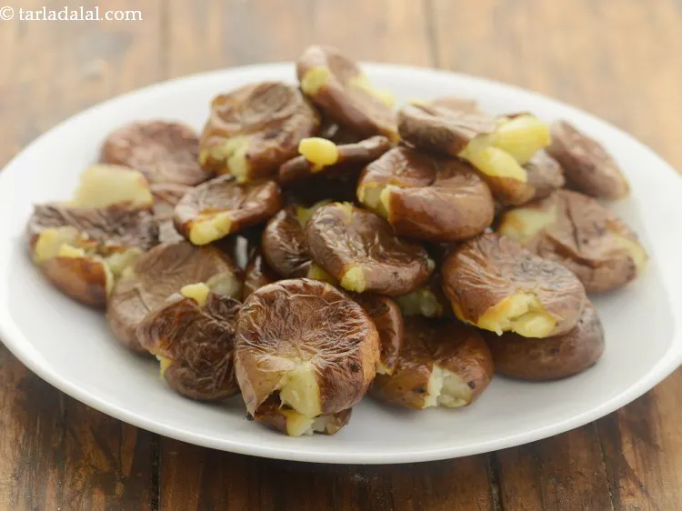 Step 19 – Similarly, flatten all the deep-fried potatoes.