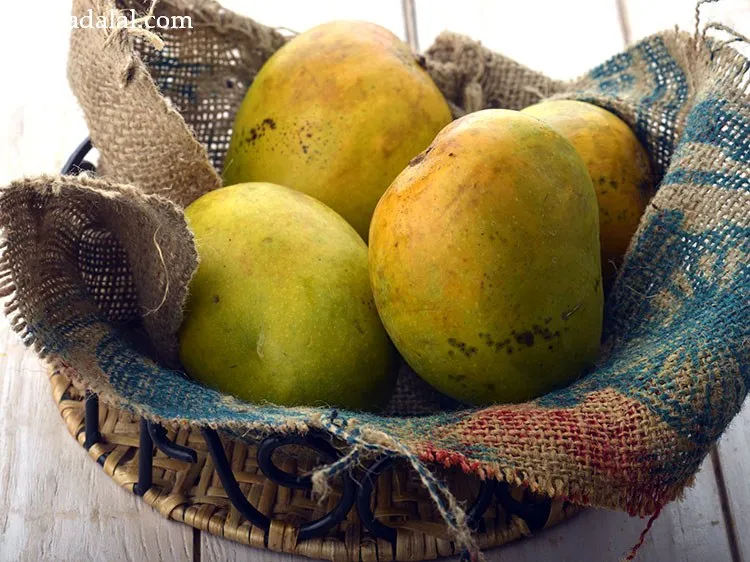 Step 3 – We recommend the use of alphonso mango for best flavour of this poori.&nbsp;