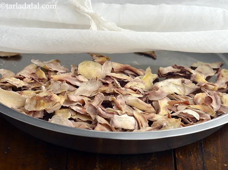 Step 8 – Third day, remove the muslin cloth, toss it again, it must have shrunk by this …