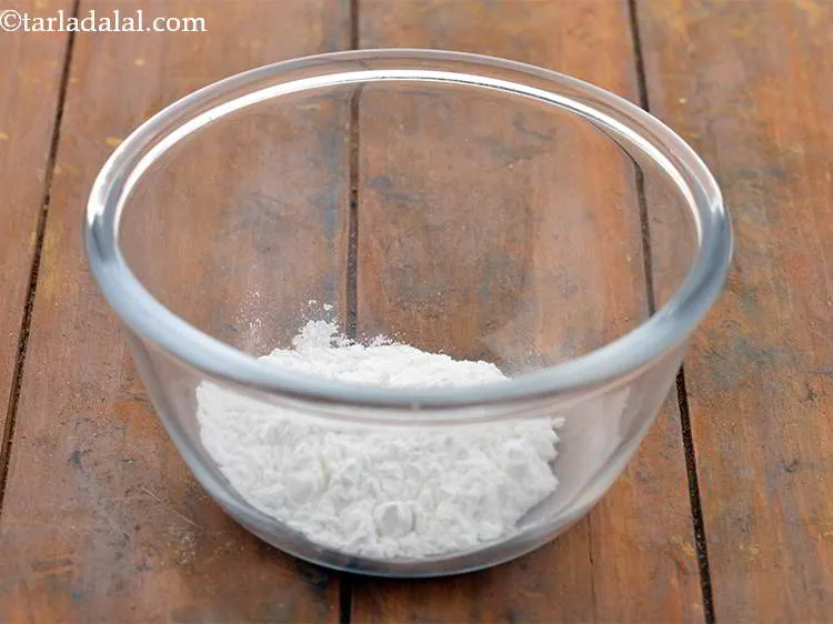 Step 13 – For making the&nbsp;<strong>American Chop Suey,&nbsp;</strong><strong>Veg</strong>&nbsp;<strong>American Chop suey</strong>&nbsp;topping, we will require cornflour slurry. For that, in …