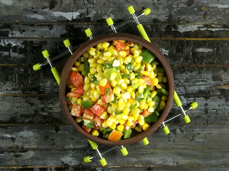 Step 22 – Serve the&nbsp;<strong>American sweet corn salad</strong>&nbsp;chilled.