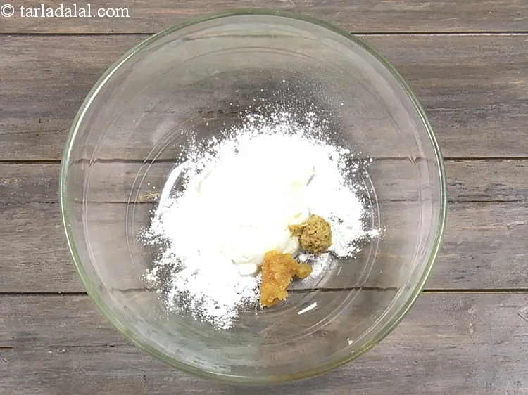 Step 6 – Add 1 tsp&nbsp;<a href="https://www.tarladalal.com/glossary-ginger-paste-adrak-ki-paste-457i">ginger (adrak) paste</a>.
