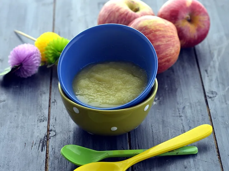 Step 21 – <div> Immediately feed <strong>Apple Stew (Apple Puree)</strong> to your little one. S(he) is sure to …
