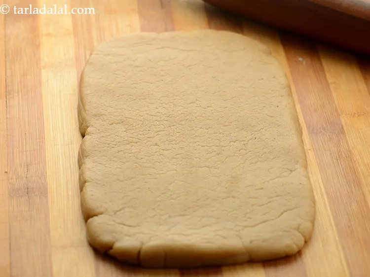 Step 13 – To prepare <strong>whole wheat biscuits</strong>, roll the dough into a 225 mm. (9&rdquo;)&nbsp;<span style="color: rgb(13, …