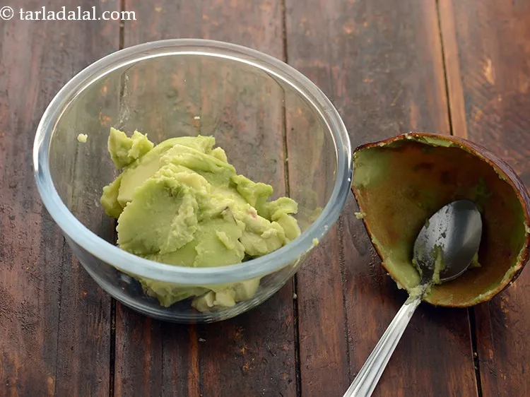Step 11 – Transfer the mixture of<strong> healthy avocado baby food recipe idea</strong> into a bowl.