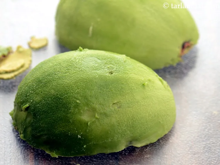 Step 5 – Gently remove the skin from the avocados.