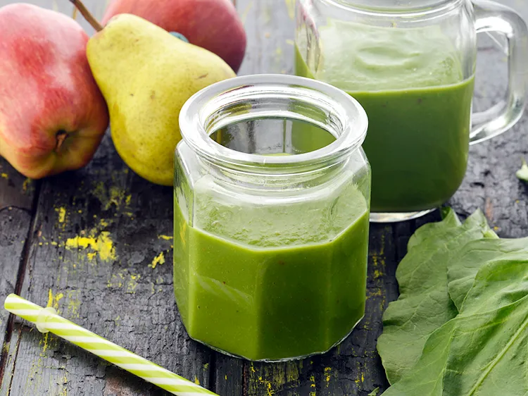 Step 7 – Serve<strong> Indian avocado spinach pear smoothie </strong>immediately.&nbsp;