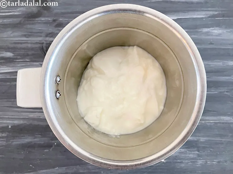 स्टेप 3 – &lt;strong&gt;आयर्न, तुर्की योगर्ट पेय &lt;/strong&gt;बनाने के लिए | &lt;strong&gt;तुर्की दही …