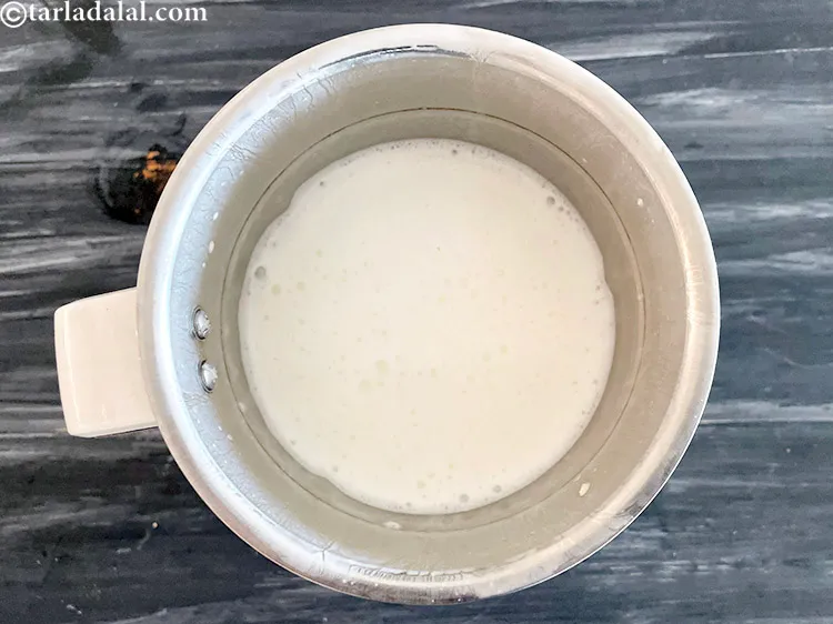 स्टेप 6 – मिक्सर में &lt;strong&gt;आयर्न, तुर्की योगर्ट पेय&lt;/strong&gt; को | &lt;strong&gt;तुर्की दही …