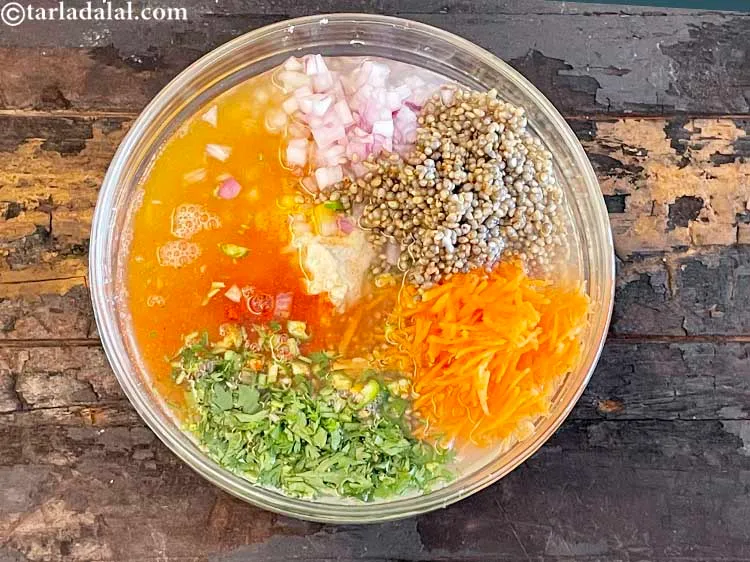 स्टेप 27 – ११/२ कप पानी डालें।