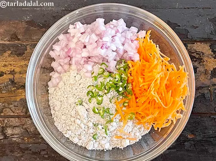 Step 19 – Add&nbsp;<meta charset="UTF-8" />1&nbsp;tsp&nbsp;finely&nbsp;<a href="glossary-chopped-green-chilli-820i">chopped green chillies</a>.