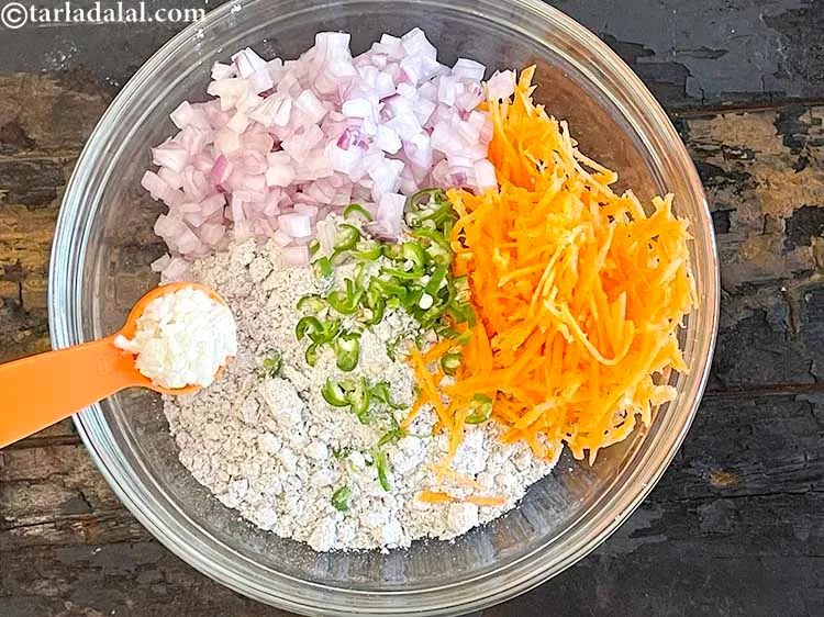 Step 20 – Add&nbsp;<meta charset="UTF-8" />1 tsp&nbsp;<a href="glossary-garlic-paste-lehsun-ki-paste-lahsun-ki-paste-350i">garlic (lehsun) paste</a>.