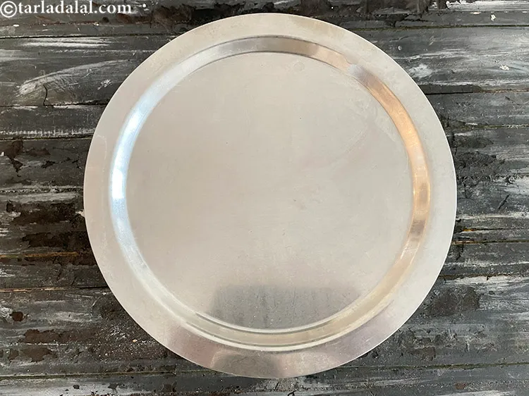 स्टेप 24 – ढककर १५ मिनट के लिए एक तरफ रख दीजिए।