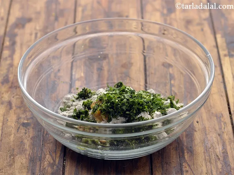 Step 8 – Add the chopped methi leaves to it.