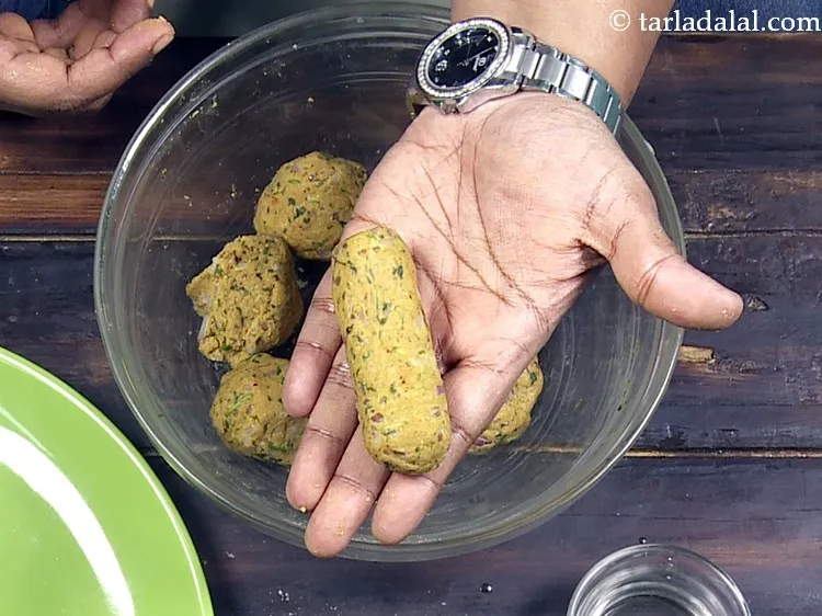 Step 18 – Shape a portion into a cylindrical roll of approximately 100 mm. (4&quot;) length.