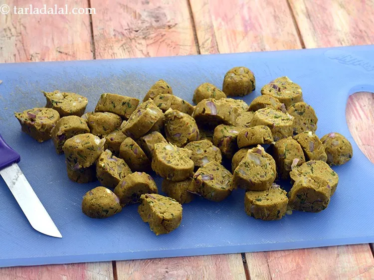 Step 21 – Similarly make slices from the remaining 7 pieces also and keep aside.