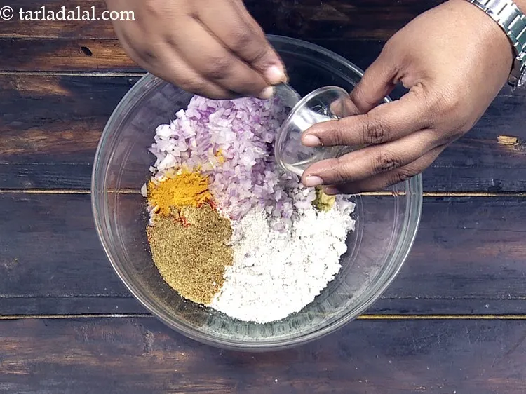 Step 7 – Add 1/2 tsp&nbsp;<a href="https://www.tarladalal.com/glossary-ginger-green-chilli-paste-adrak-mirch-ki-paste-adrak-mirchi-paste-139i">ginger-green chilli paste</a>. You can adjust the spice level as per your …