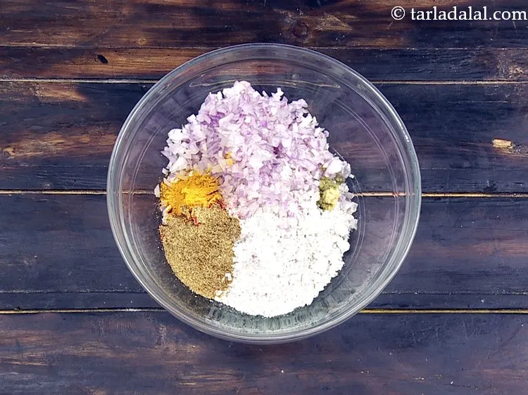 Step 8 – Add 1/4 tsp&nbsp;<a href="https://www.tarladalal.com/glossary-sugar-chini-shakkar-278i">sugar</a>.&nbsp;