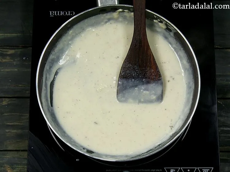Step 7 – Mix well and keep the white sauce aside.