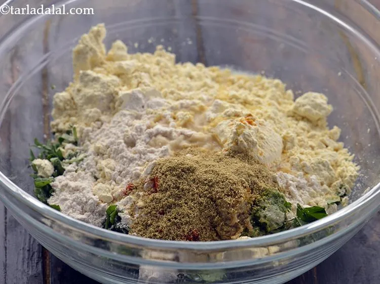 Step 10 – Add corainder cumin seed powder.&nbsp;