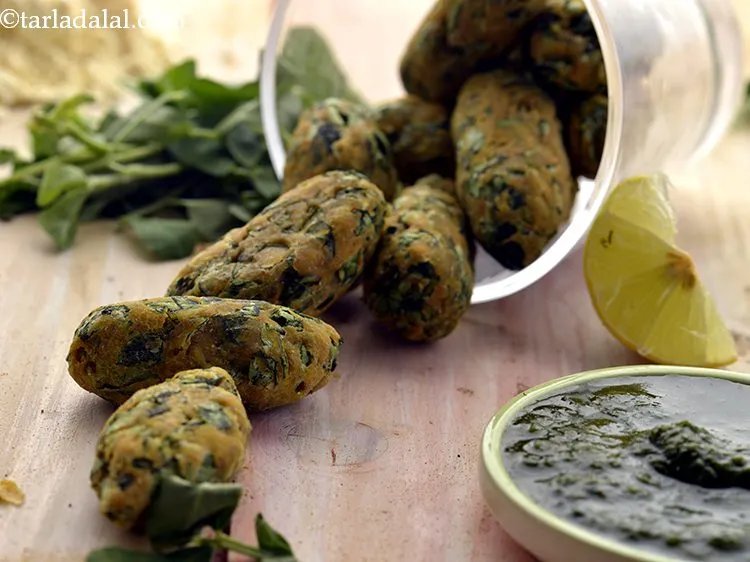 Step 20 – Serve the<strong> Baked Methi Muthia</strong> Immediately with healthy green chutney.