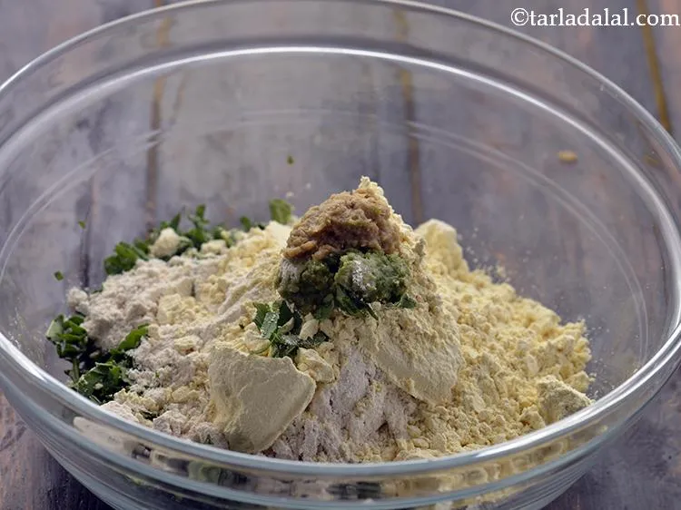 Step 7 – Add the ginger-green chilli paste. You can adjust the spice according to your preference.