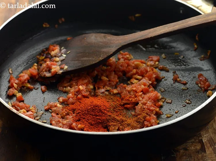 Step 20 – Add chilli powder.&nbsp; Increase or decrease the quantity as per the spice you prefer.