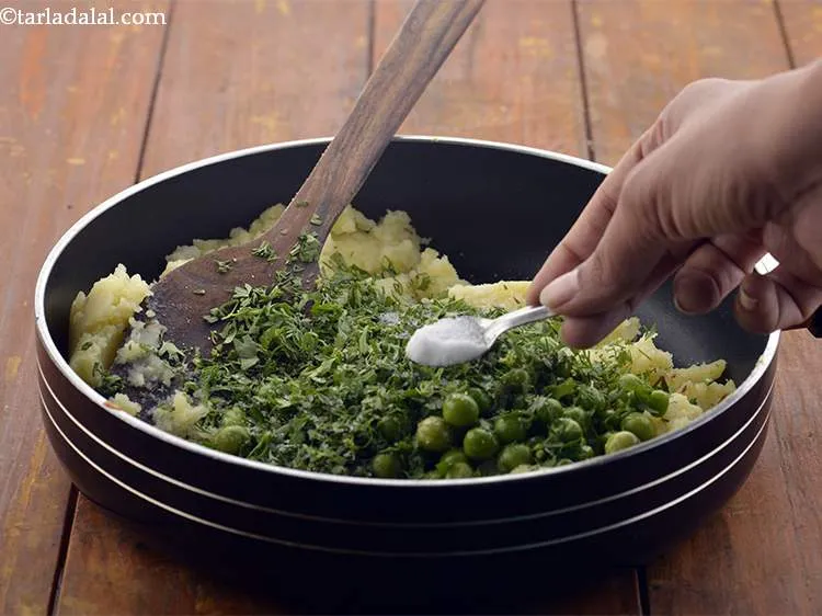 Step 21 – Add Salt to the&nbsp;<strong>Baked Samosa filling</strong>.