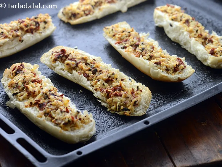 Step 15 – Bake in a pre-heated oven at 200&deg;C (400&deg;F) for 4 to 5 minutes or until …