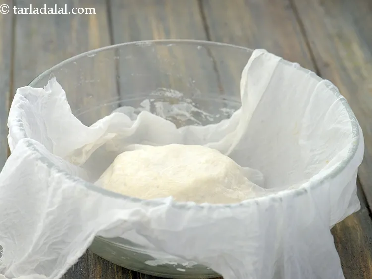 Step 5 – Use only a damp muslin cloth to cover the dough so it doesn&rsquo;t turn dry.