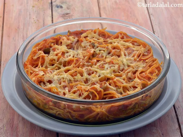 Step 25 – Bake in a pre-heated oven at 200&ordm;C (400&ordm;F) for 20 minutes. Serve&nbsp;<strong>baked spaghetti in tomato …